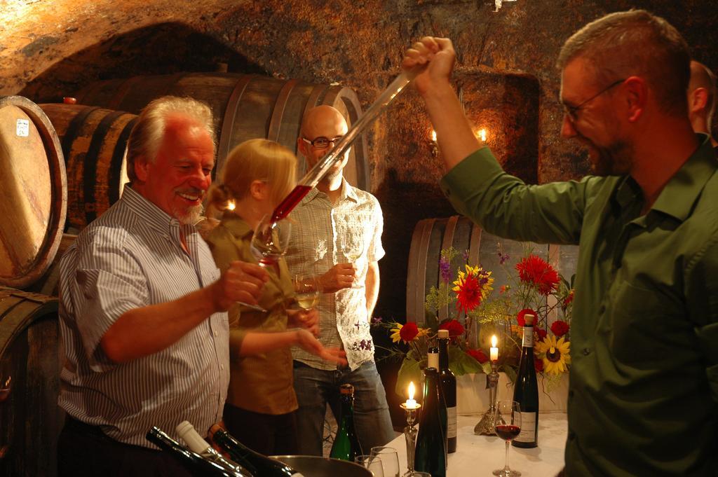Pensjonat Bio-Weingut Staffelter Hof Kröv Zewnętrze zdjęcie